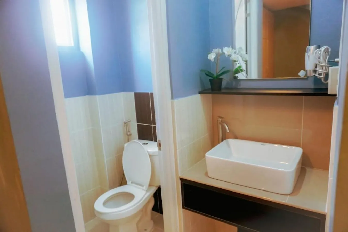 Altean Apartments - Lydia Room Μανίλα